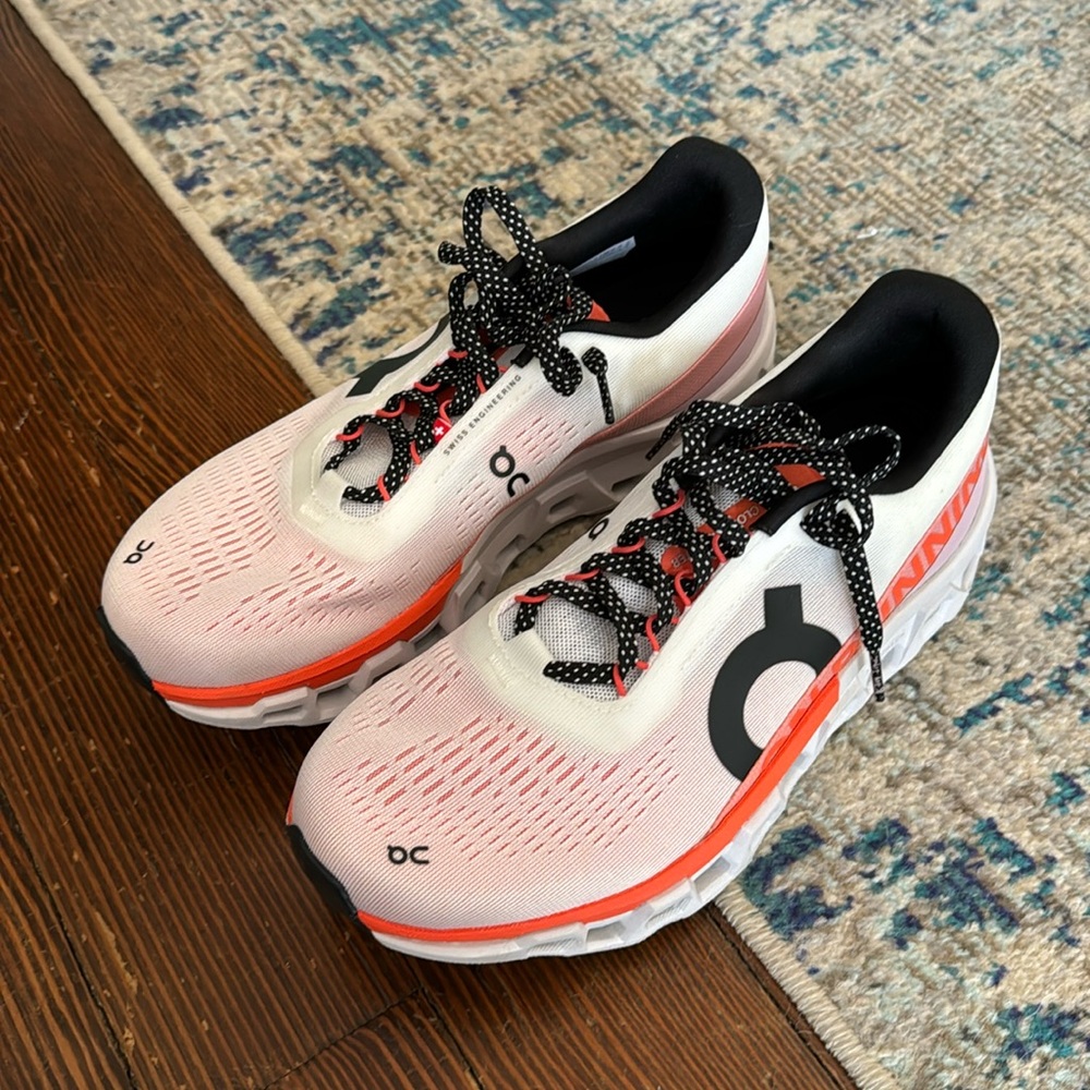 On Cloudmonster 2 - women’s 8.5 - white / flame